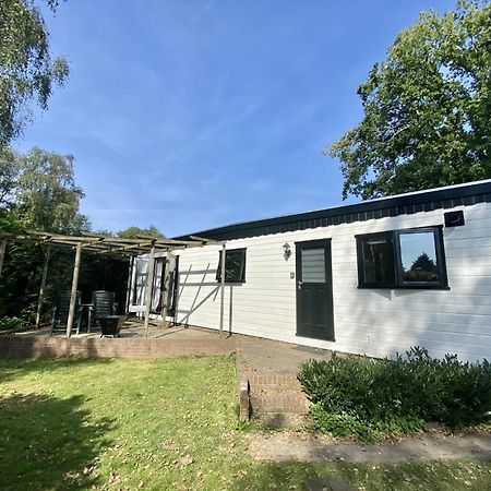 Veluwe Vakanties Chalets With Private Barrel Sauna - With Pool Bar And Restaurant Facilities In The Veluwe National Park Putten Ngoại thất bức ảnh