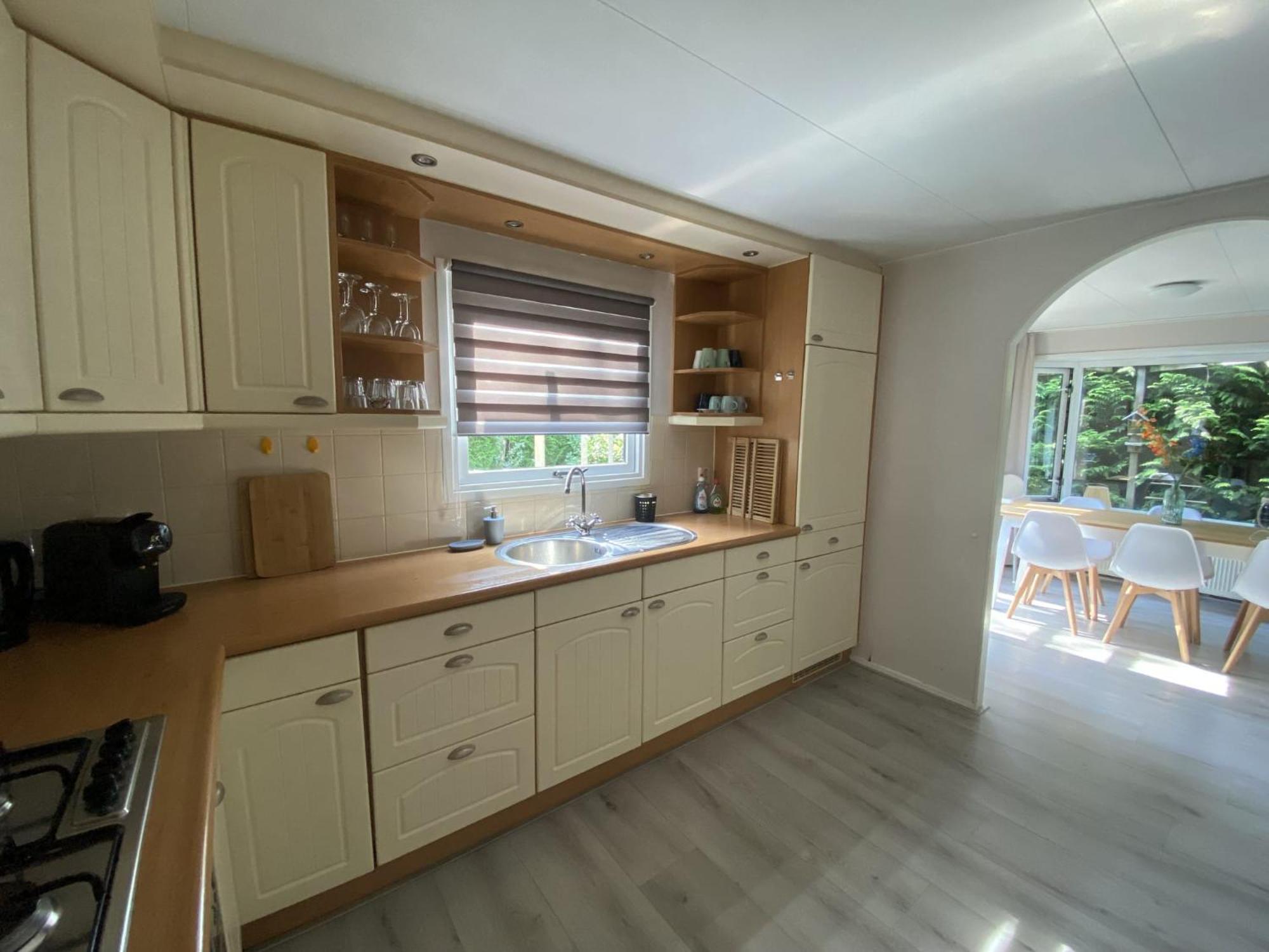 Veluwe Vakanties Chalets With Private Barrel Sauna - With Pool Bar And Restaurant Facilities In The Veluwe National Park Putten Ngoại thất bức ảnh